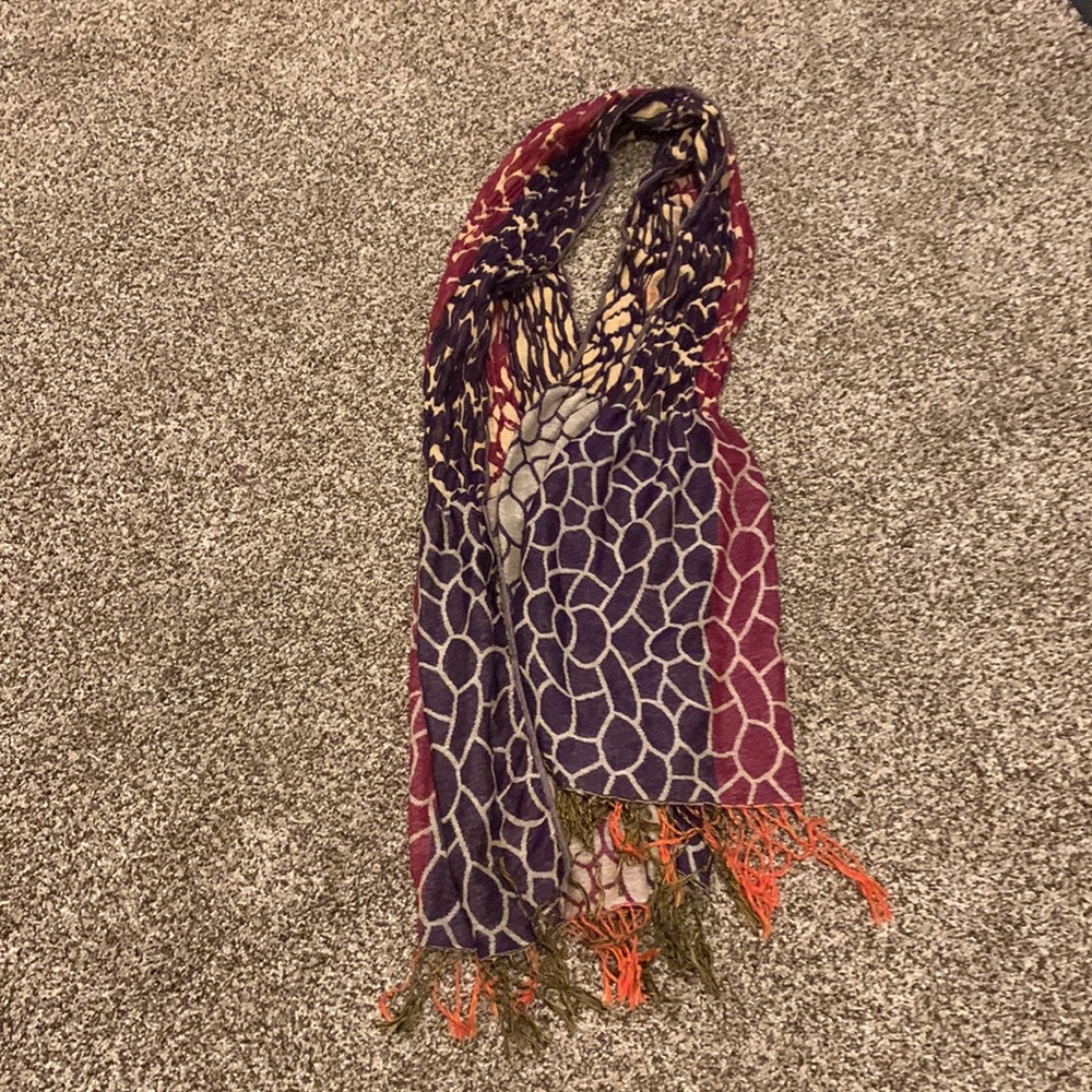 Animal Print Giraffe Scarf NWT Colorful Purple Pink Tan Fringe Shawl